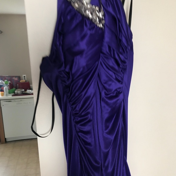 Prom dress - Picture 2 of 5